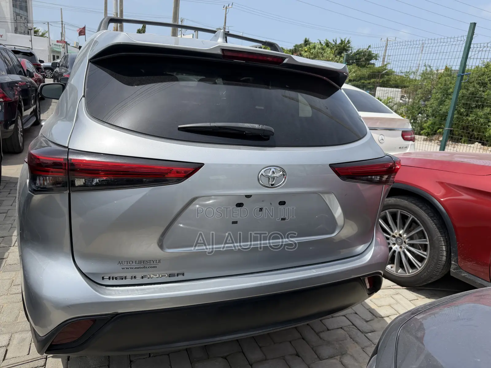 Toyota Highlander 2022 Silver