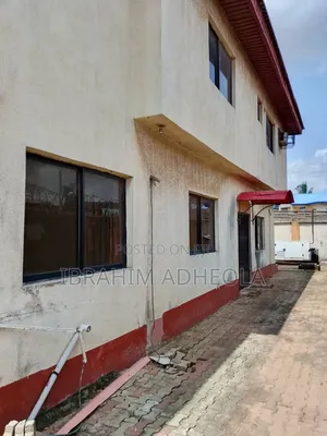 5bdrm Duplex in Isheri for sale