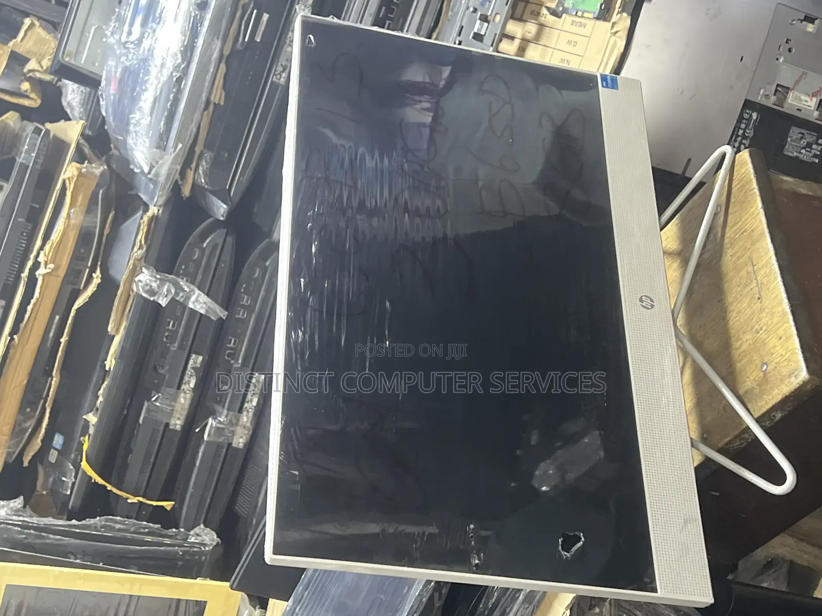 Desktop Computer HP 200 G4 22 All-in-One 8GB Intel Core i7 SSD 512GB