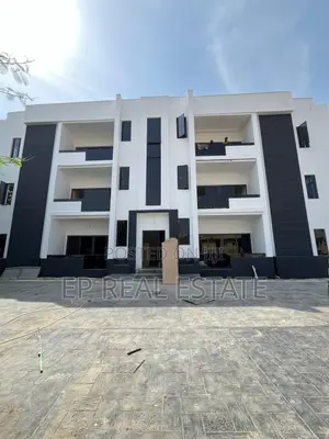 3bdrm Apartment in Wuse 2 for sale