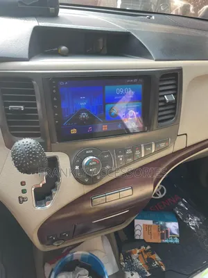 Toyota Sienna 2011-2014 Navigation Android/Reverse Camera