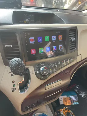 Toyota Sienna 2011-2014 Navigation Android/Reverse Camera