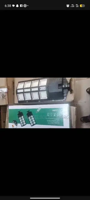 Solar Led Street Light, Similar to Models With 1000w to 3000w Output.