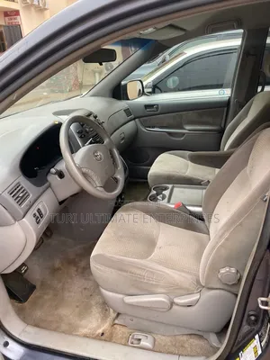 Toyota Sienna LE 2008 Gray