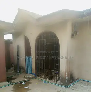 6bdrm Bungalow in Sango Ota for sale
