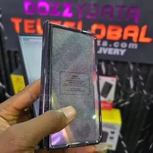 Honor Magic V5 Case and Screenguard