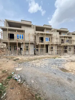4bdrm House in Apo Resettlement for sale