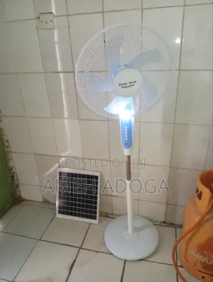 Cool Snow England 16 Inches Solar Fan