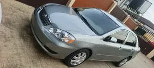 Toyota Corolla LE 2004 Gray