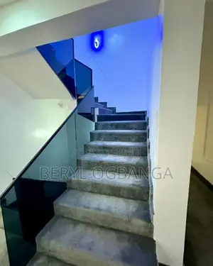 6bdrm Duplex in Lekki Phase 2 for rent