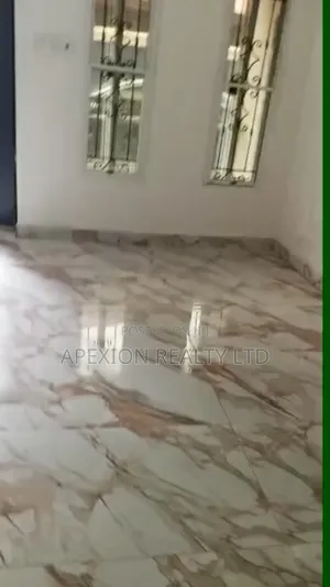 2bdrm Apartment in Amaechi School, East West Road for rent