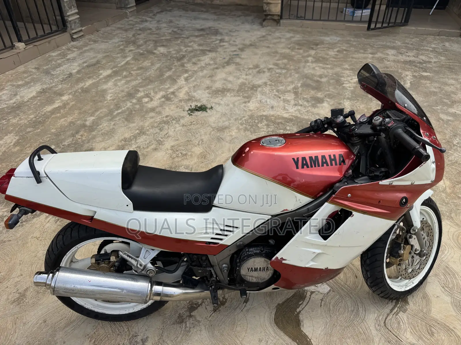 Yamaha Genesis 1991 Red
