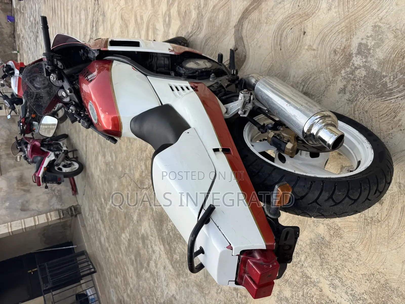 Yamaha Genesis 1991 Red