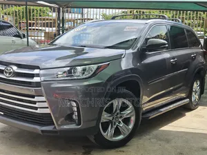 Toyota Highlander Limited 4x2 V6 (3.5L 6cyl 8A) 2017 Gray