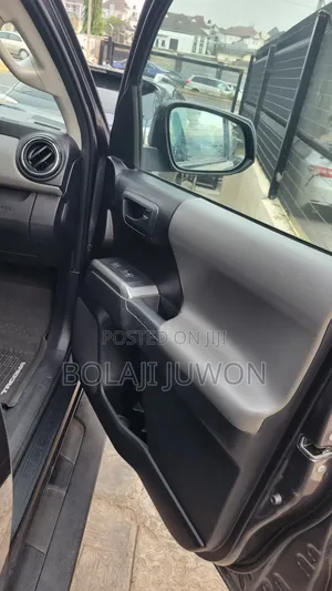 Toyota Tacoma SR5 2021 Gray