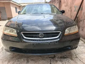 Honda Accord 2000 Black