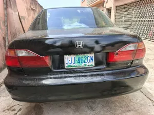 Honda Accord 2000 Black