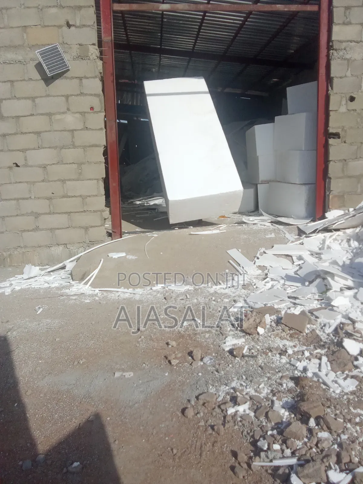 Polystyrene Bord and Parapet