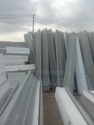 Polystyrene Bord and Parapet
