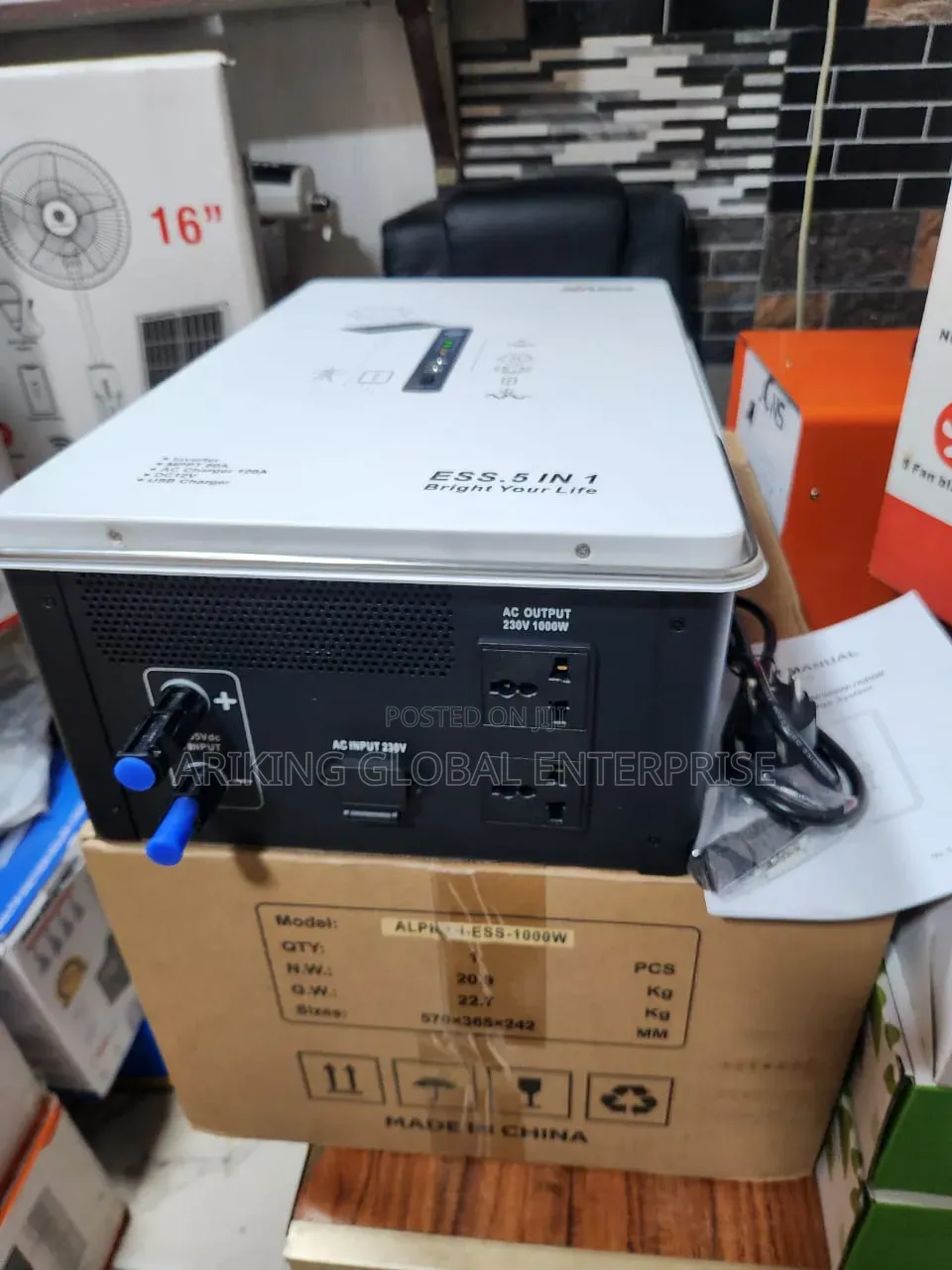 2kwh + 1000w Sako Alpha Ess All-in-One Solar Generator .