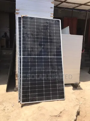 600w Half -Cut Jinko Solar Panel