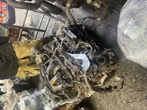 Toyota Sienna 2019 Model Engine
