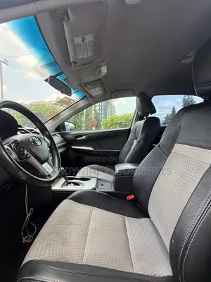 Toyota Camry SE 4dr Sedan (2.5L 4cyl 6A) 2014 Gray