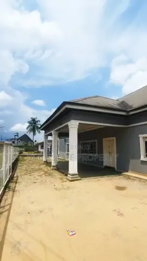 4bdrm Bungalow in City Estate, Orazi for rent