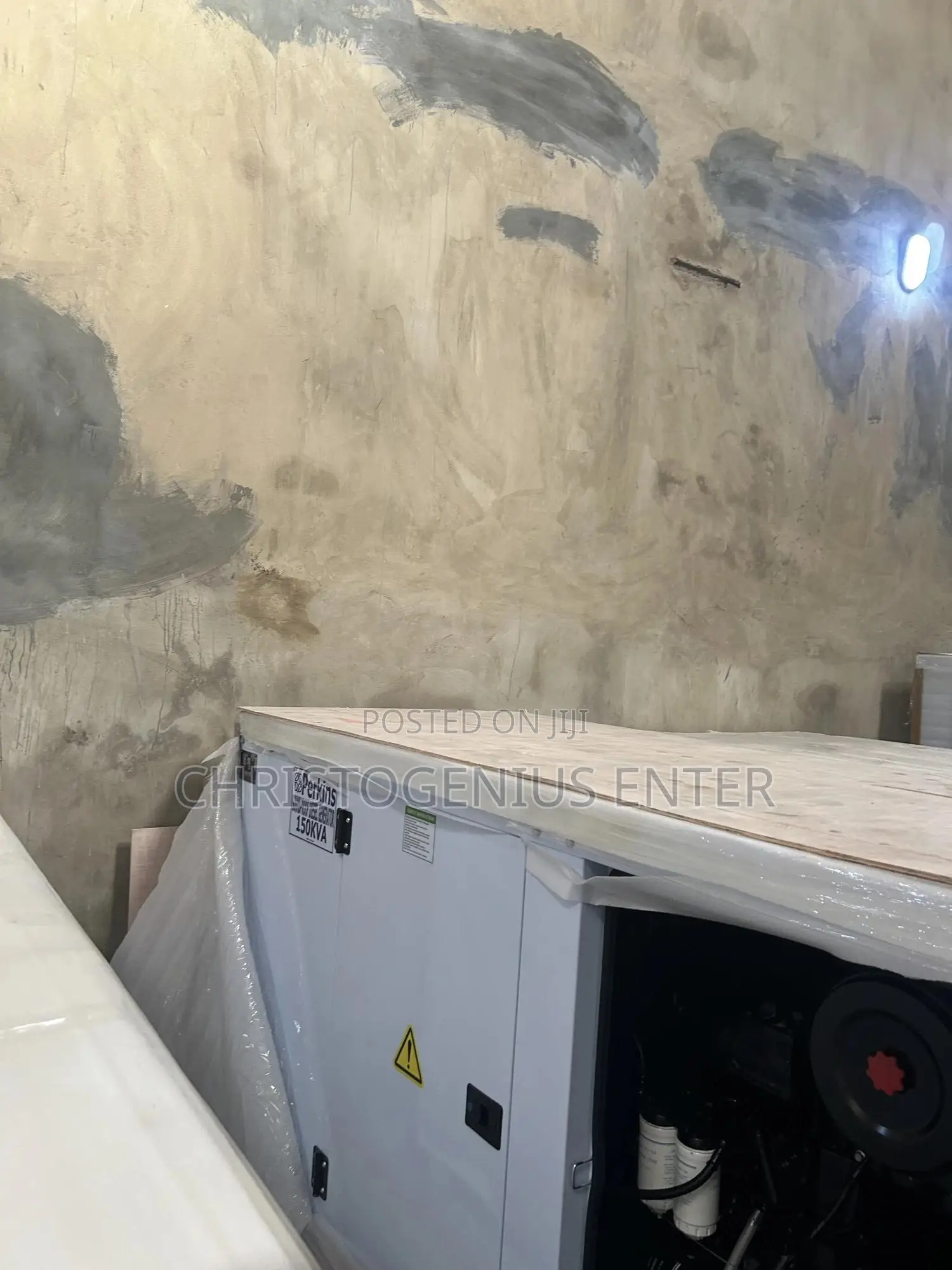 Soundproof Generator Perkins Standard Quality 150kva