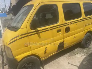 Suzuki Every 2002 Yellow