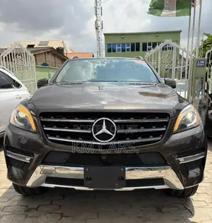 Mercedes-Benz M Class ML400 4MATIC 4dr SUV AWD (3.0L 6cyl Turbo 7A)