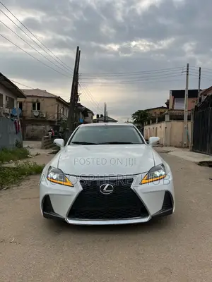 Lexus IS 350 C 2011 White