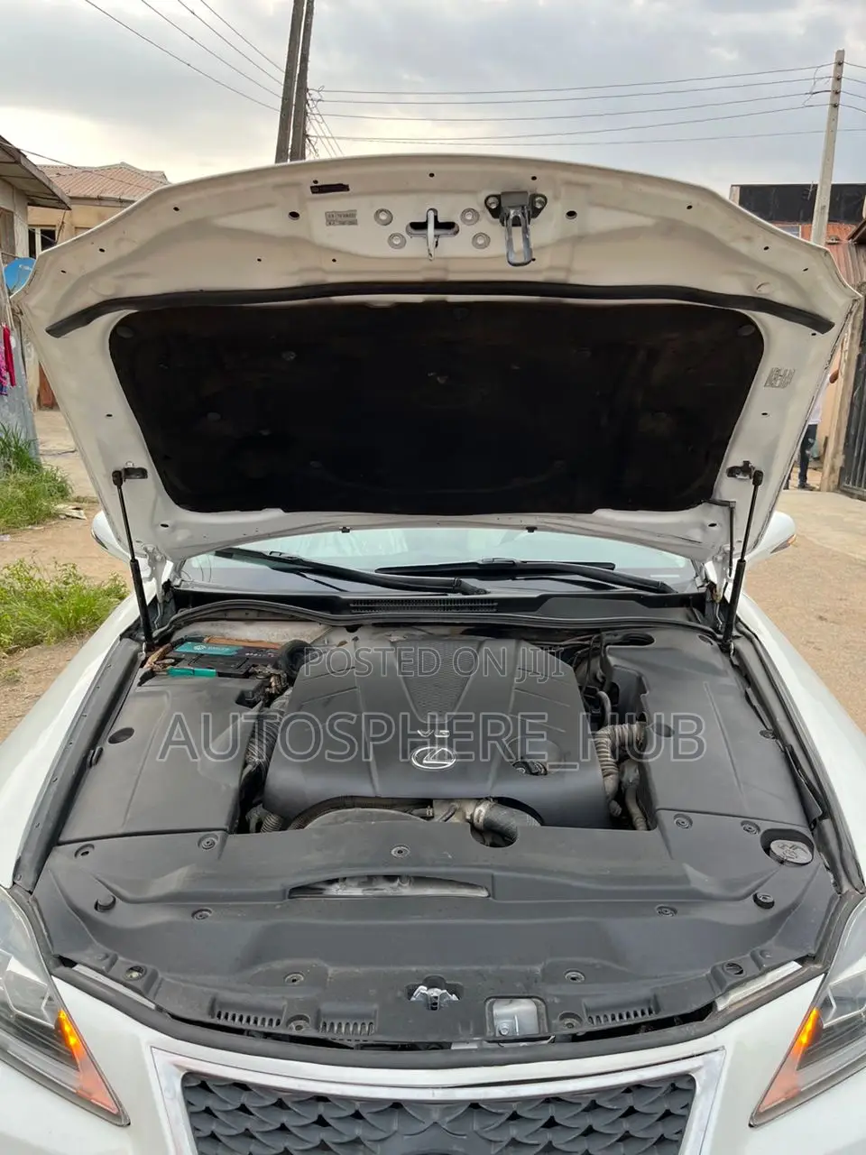 Lexus IS 350 C 2011 White