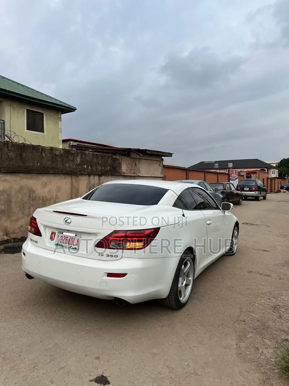 Lexus IS 350 C 2011 White