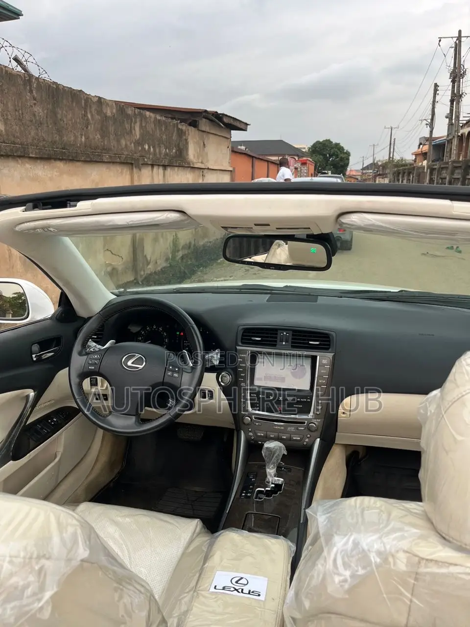 Lexus IS 350 C 2011 White