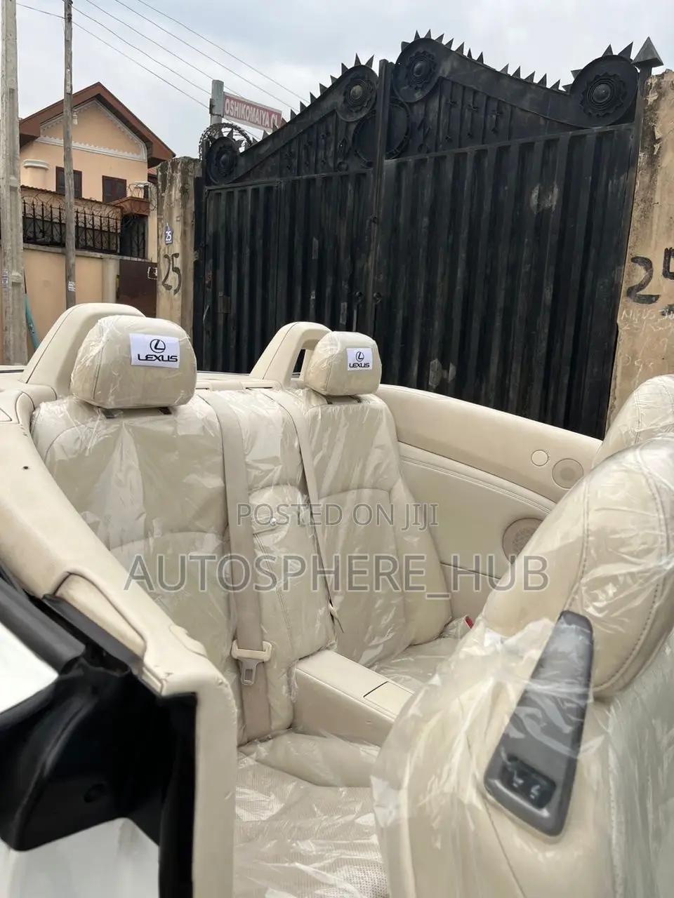 Lexus IS 350 C 2011 White