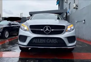 Mercedes-Benz GLE-Class 2016 Silver