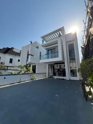 5bdrm Duplex in Lekki Expressway for sale