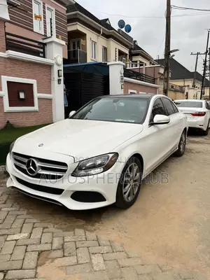 Mercedes-Benz C300 Luxury 4Matic Sedan AWD (2.0L 4cyl 7A) 2016 White