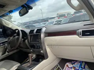Lexus GX 460 Luxury 2016 White