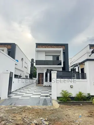 4bdrm Duplex in Eliozu for sale