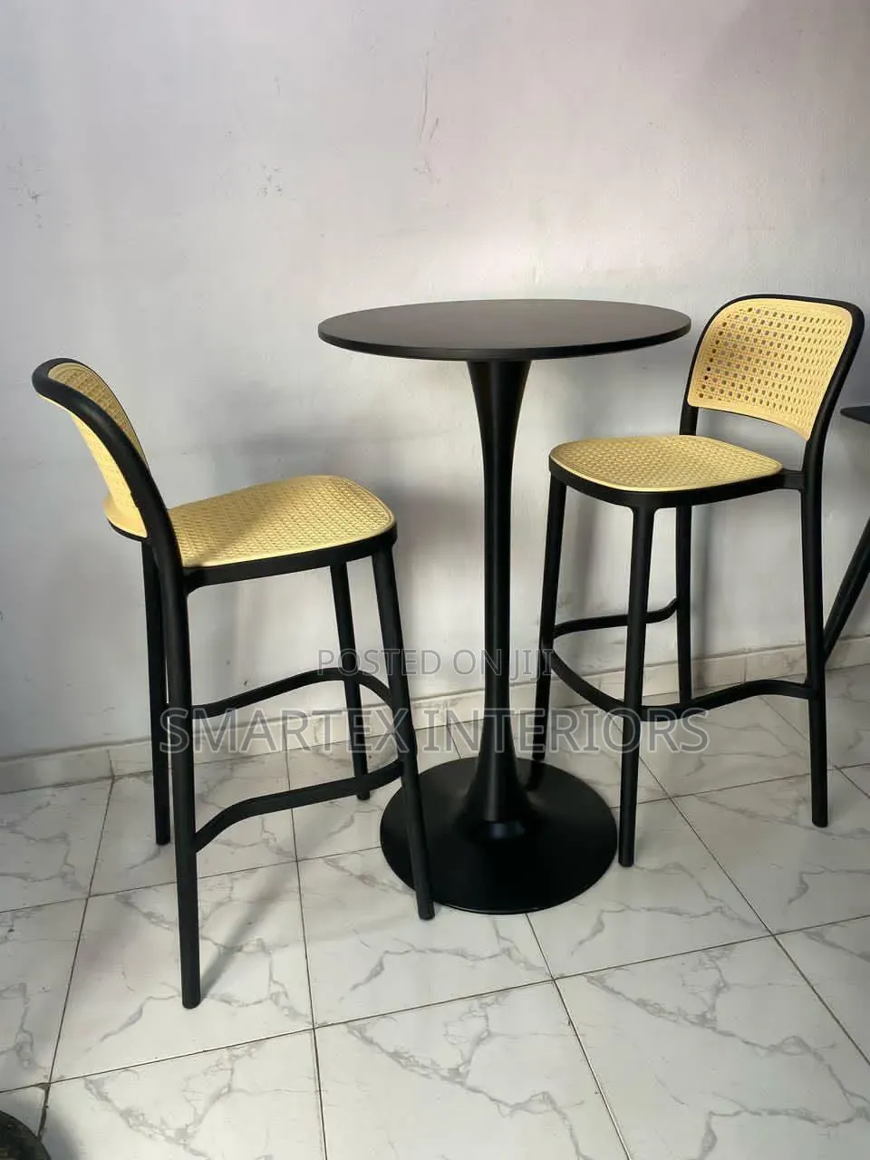 Best Quality Full Plastic High Barstool With Bar Table