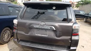 Toyota 4-Runner 2015 Gray