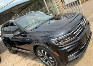 Volkswagen Tiguan 2.0T SEL AWD 4MOTION 2019 Black