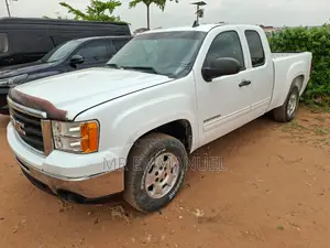 GMC Sierra 2012 White