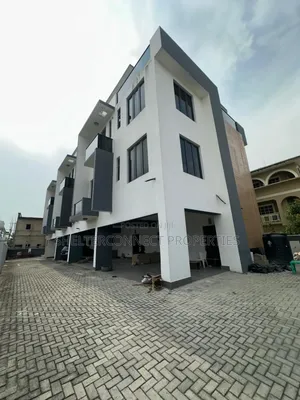 5bdrm Duplex in Ado / Ajah for sale