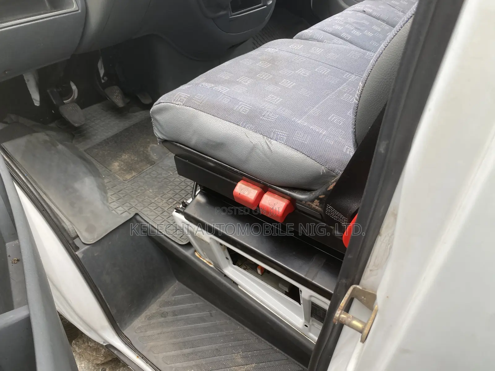 Mercedes-Benz Sprinter 2005 White