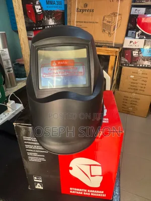 Auto- Darkening Welding Helmet