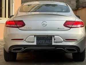 Mercedes-Benz C300 Sport 4Matic Sedan AWD (2.0L 4cyl 7A) 2017 Silver