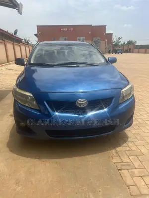 Toyota Corolla LE 4dr Sedan (1.8L 4cyl 4A) 2010 Blue